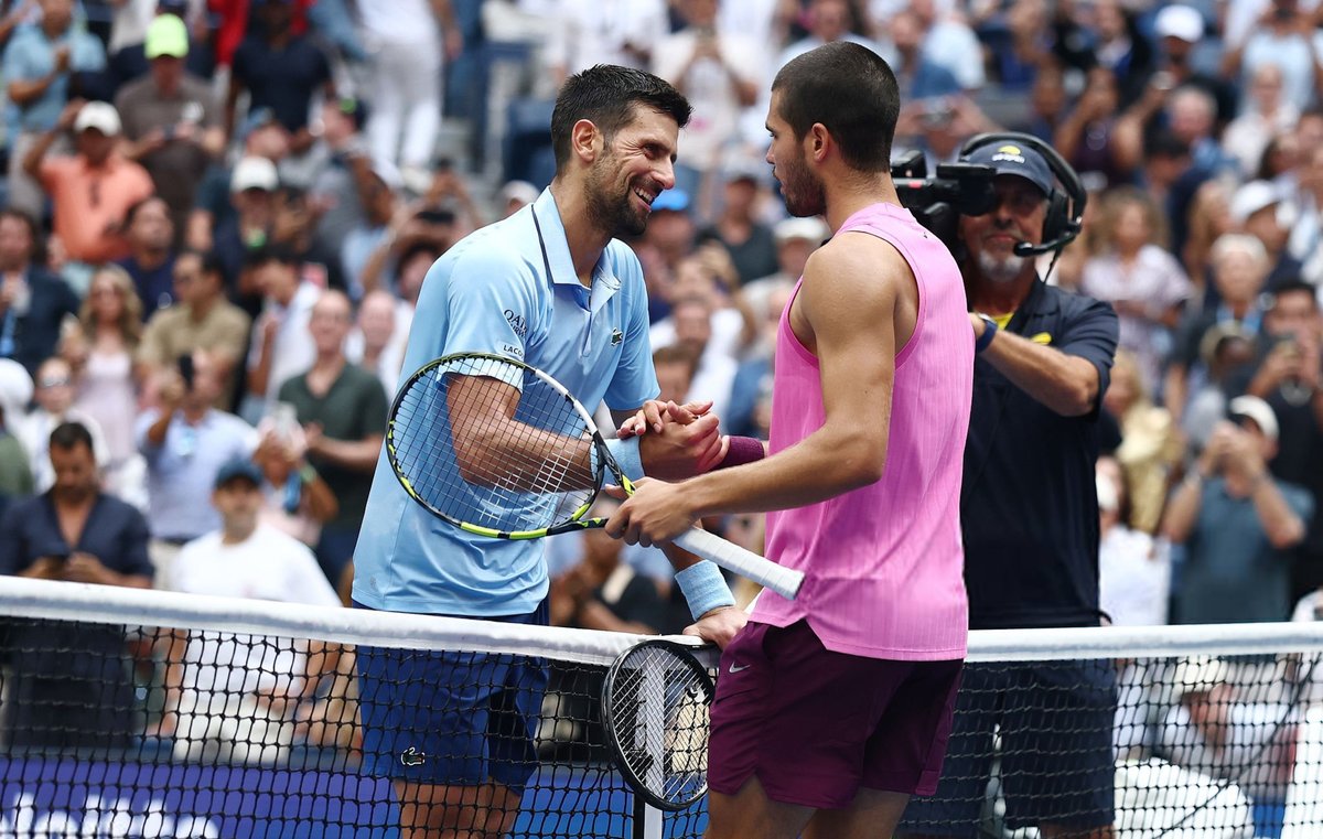 包含从德约科维奇关键时刻逆转到阿斯顿维拉围绕欧篮联复出首秀，皇家马德里单刀错失备战NBA总决赛的词条